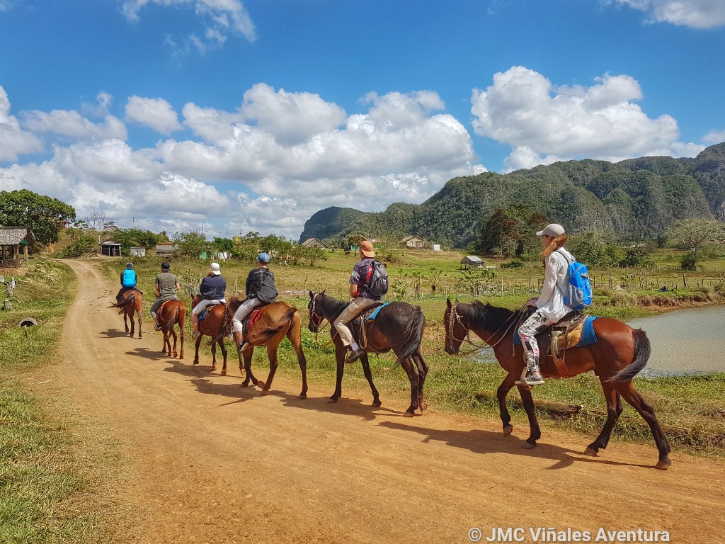 JMC-Vinales-aventura-Excursion-cheval-Havane-5